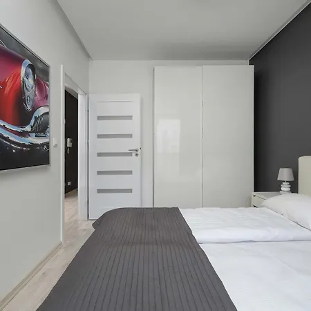Apartman Modern With Balcony Close To The Botanical Garden By Renters *