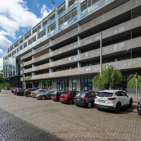 Modern With Balcony Close To The Botanical Garden By Renters *